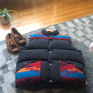 Cute puffy penfield vest!